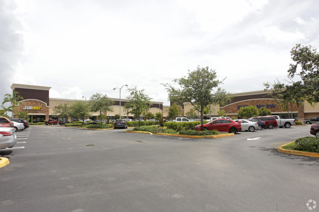 Beachway-Shopping-Center-For-Lease